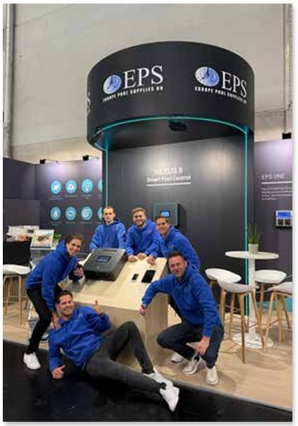 Het team van EPS bij de NEXUS II-beursstand